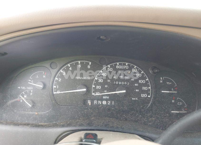 Photo 7 of 2000 Ford Explorer LIMITED (VIN 1FMZU85P9YUB30553)