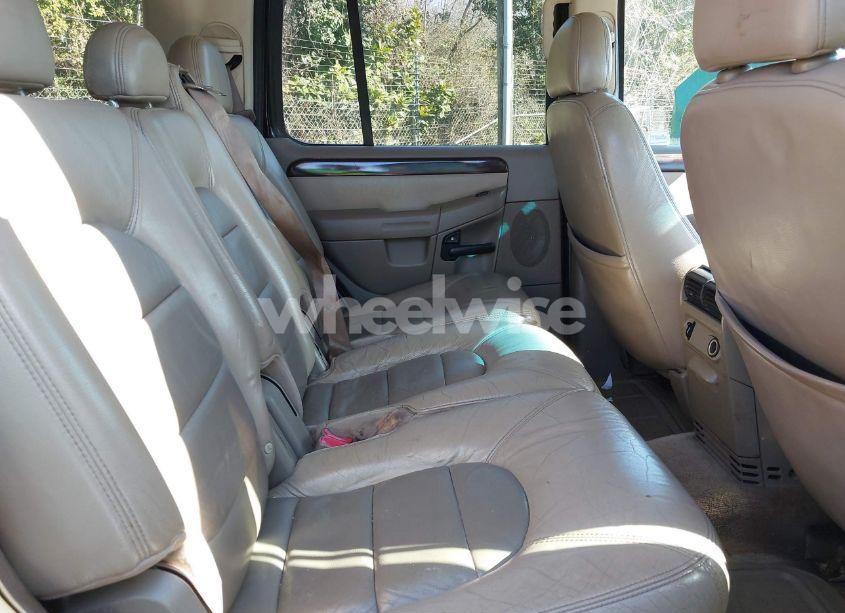 Photo 8 of 2003 Ford Explorer LIMITED (VIN 1FMZU85W33ZB13900)