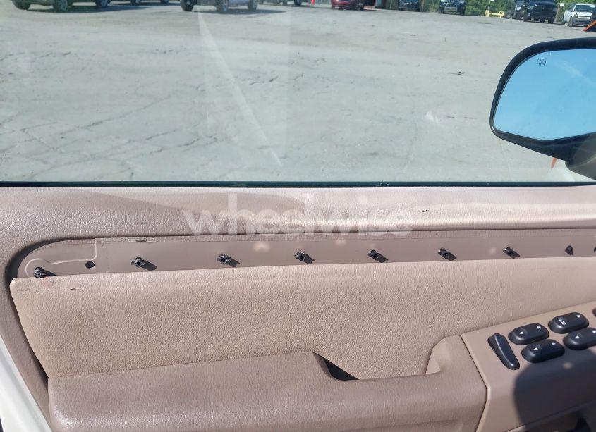 Photo 12 of 2004 Ford Explorer LIMITED (VIN 1FMZU85W94ZB15992)