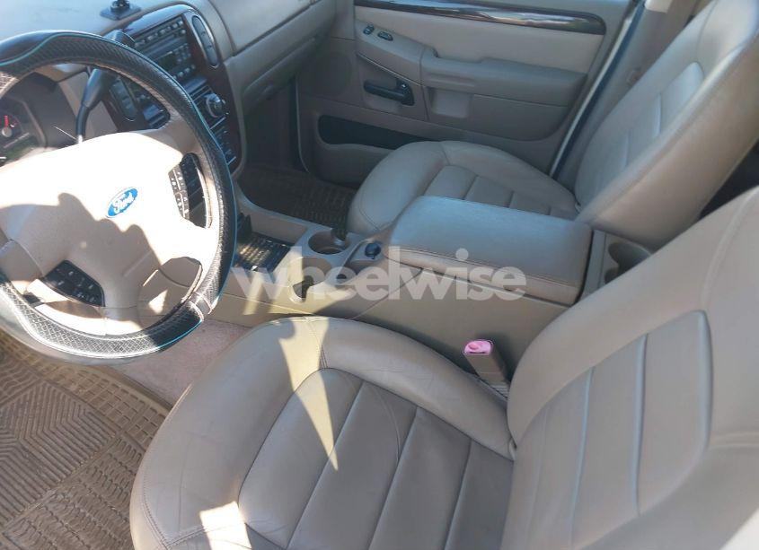 Photo 14 of 2004 Ford Explorer LIMITED (VIN 1FMZU85W94ZB15992)