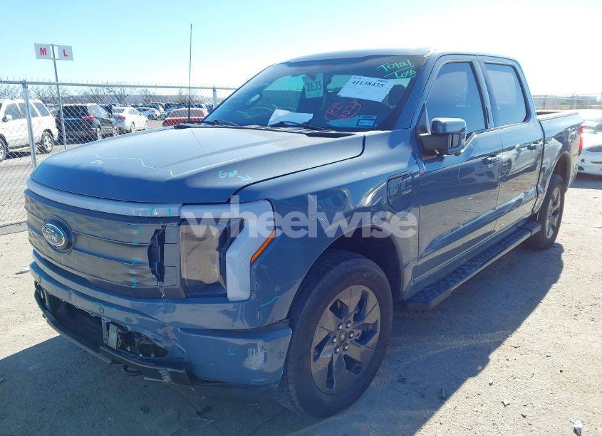 Photo 2 of 2023 Ford F-150 LIGHTNING LARIAT (VIN 1FT6W1EV4PWG14074)