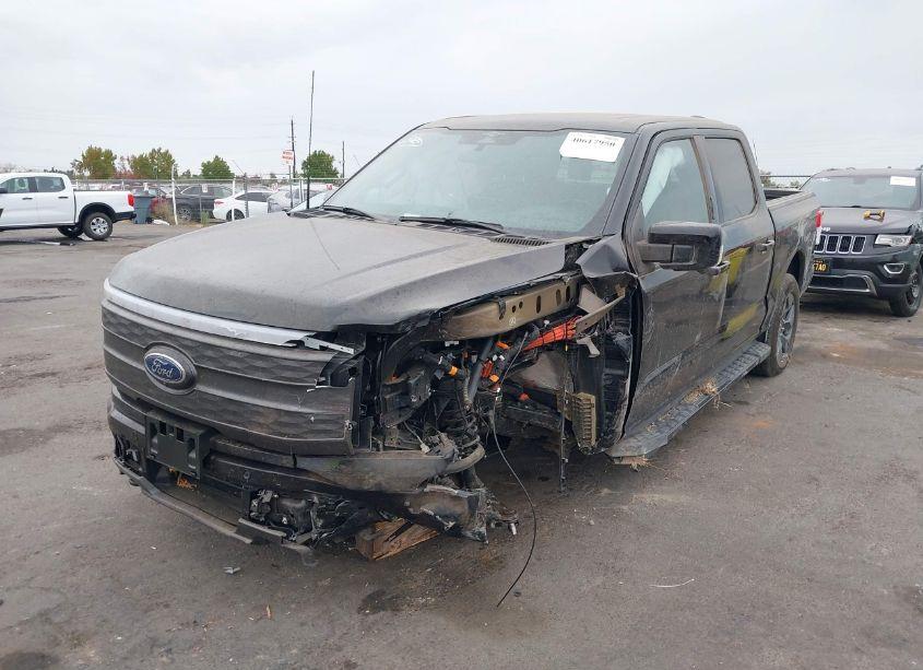 Photo 6 of 2023 Ford F-150 LIGHTNING LARIAT (VIN 1FT6W1EV6PWG48288)