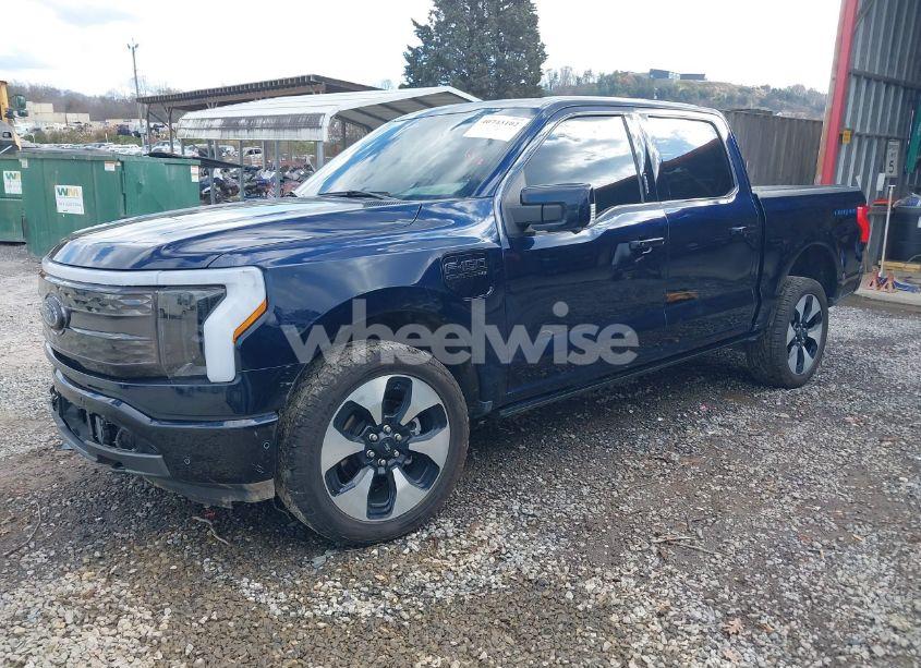 Photo 2 of 2023 Ford F-150 LIGHTNING PLATINUM (VIN 1FT6W1EV8PWG30312)