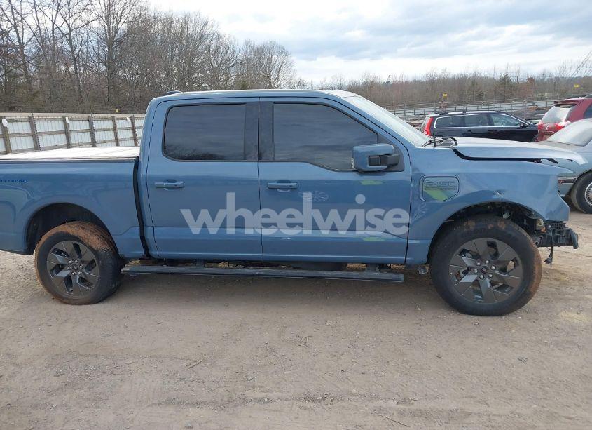 Photo 13 of 2023 Ford F-150 LIGHTNING LARIAT (VIN 1FT6W1EVXPWG34958)