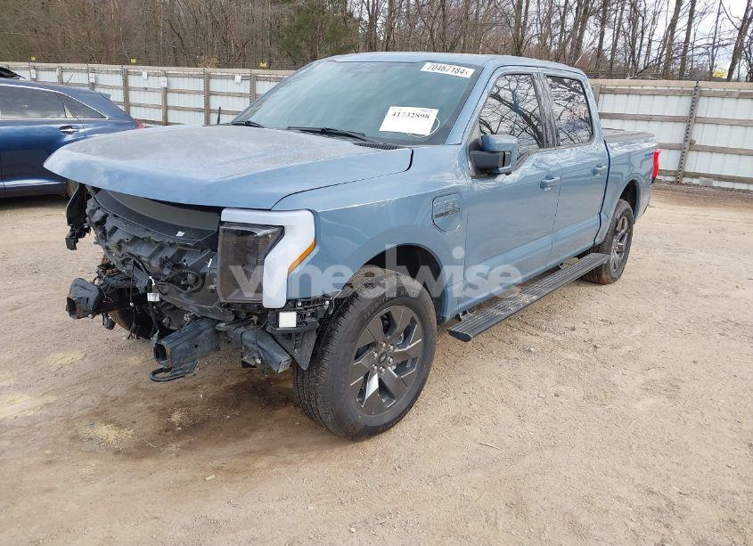 Photo 2 of 2023 Ford F-150 LIGHTNING LARIAT (VIN 1FT6W1EVXPWG34958)