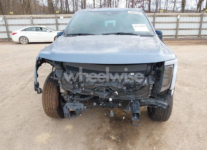 Photo 6 of 2023 Ford F-150 LIGHTNING LARIAT (VIN 1FT6W1EVXPWG34958)