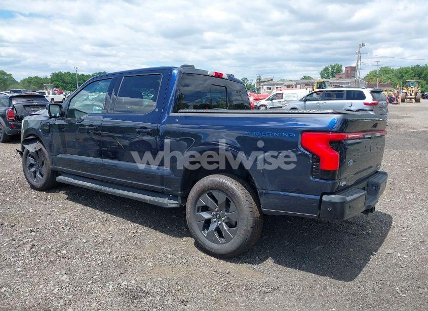 Photo 3 of 2023 Ford F-150 LIGHTNING LARIAT (VIN 1FT6W1EVXPWG42428)