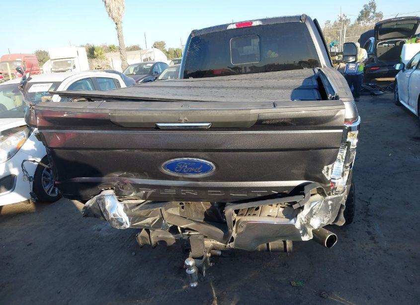 Photo 17 of 2017 Ford F-250 XLT (VIN 1FT7W2A60HEF16109)