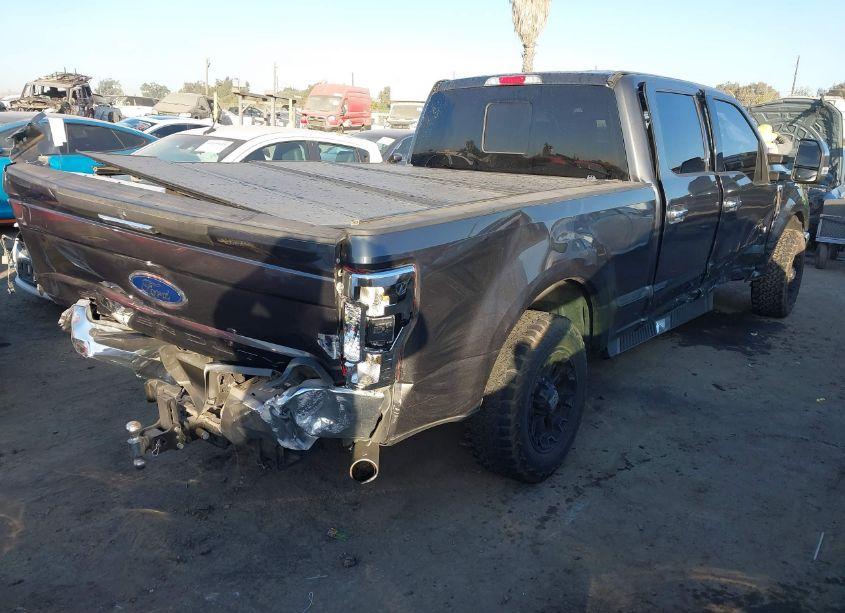 Photo 4 of 2017 Ford F-250 XLT (VIN 1FT7W2A60HEF16109)