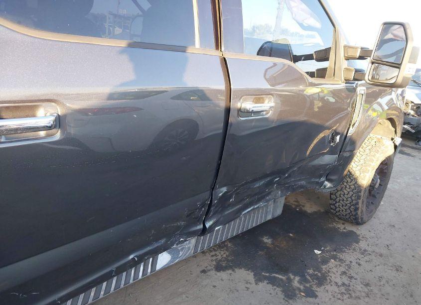 Photo 6 of 2017 Ford F-250 XLT (VIN 1FT7W2A60HEF16109)