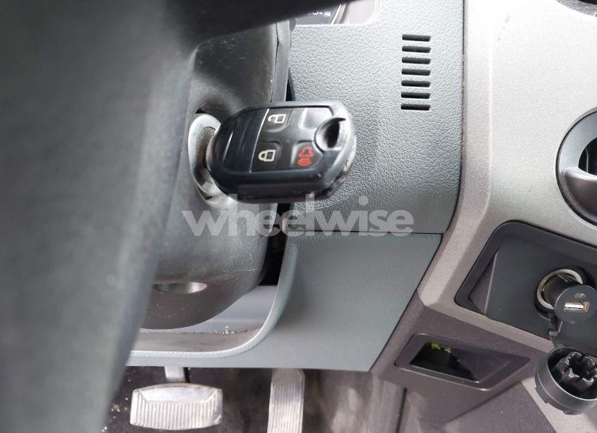 Photo 11 of 2011 Ford F-250 XLT (VIN 1FT7W2A61BEC35315)