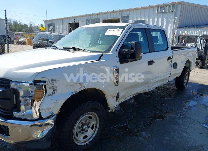 Photo 6 of 2019 Ford F-250 XL (VIN 1FT7W2A65KEF95185)