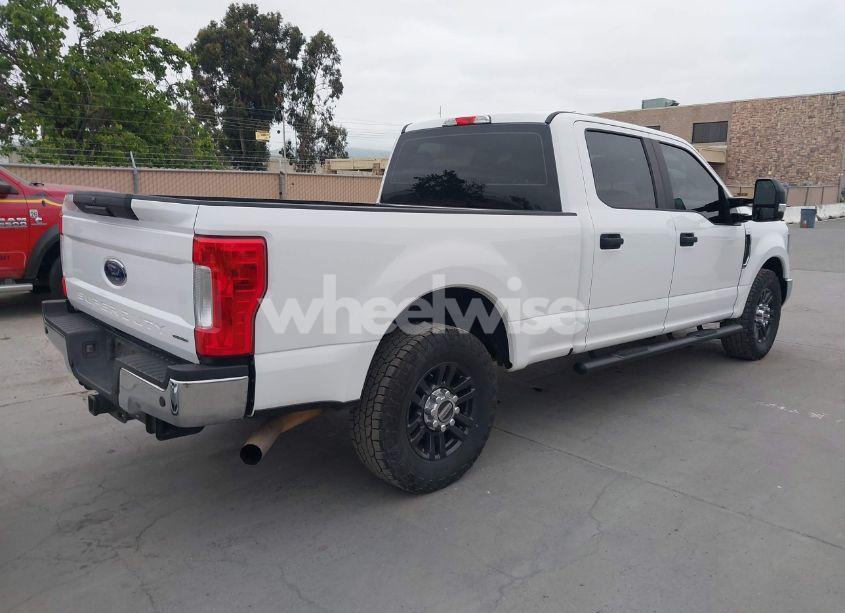 Photo 4 of 2019 Ford F-250 XL (VIN 1FT7W2A66KEF60607)