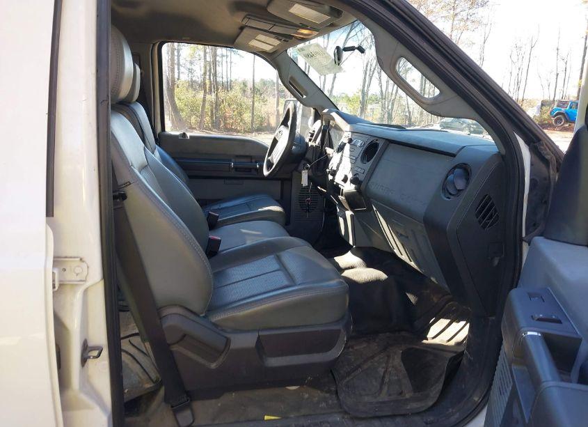 Photo 5 of 2011 Ford F-250 XL (VIN 1FT7W2A68BEC39412)