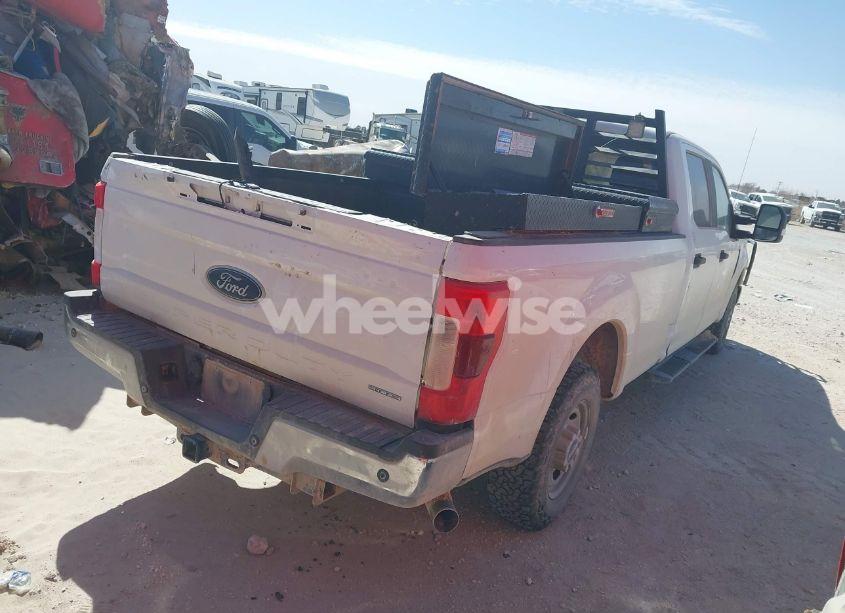 Photo 4 of 2019 Ford F-250 XL (VIN 1FT7W2A69KEC68823)