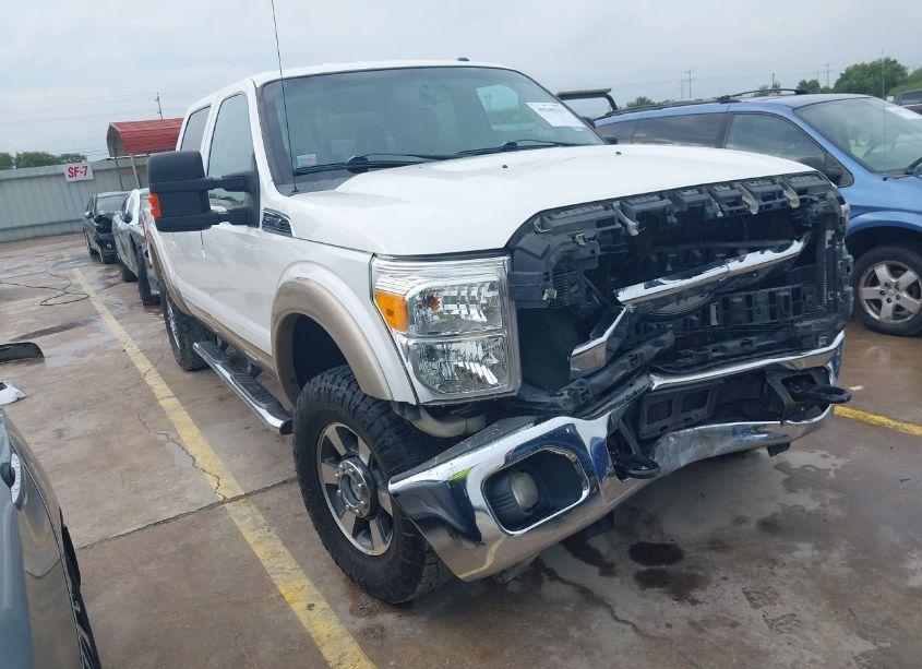 2012 Ford F-250 LARIAT (VIN 1FT7W2B60CEC38450) main photo
