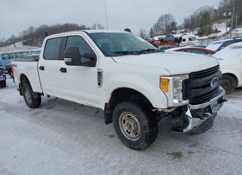 2017 Ford F-250 XL (VIN 1FT7W2B60HEF06176) main photo