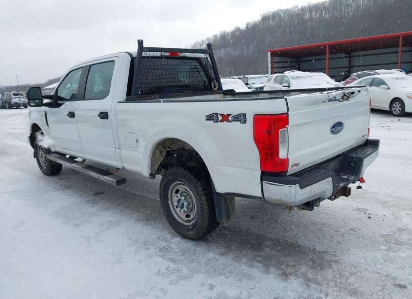 Photo 3 of 2017 Ford F-250 XL (VIN 1FT7W2B60HEF06176)
