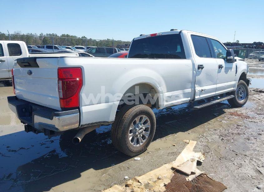 Photo 4 of 2022 Ford F-250 XLT (VIN 1FT7W2B60NEG43131)