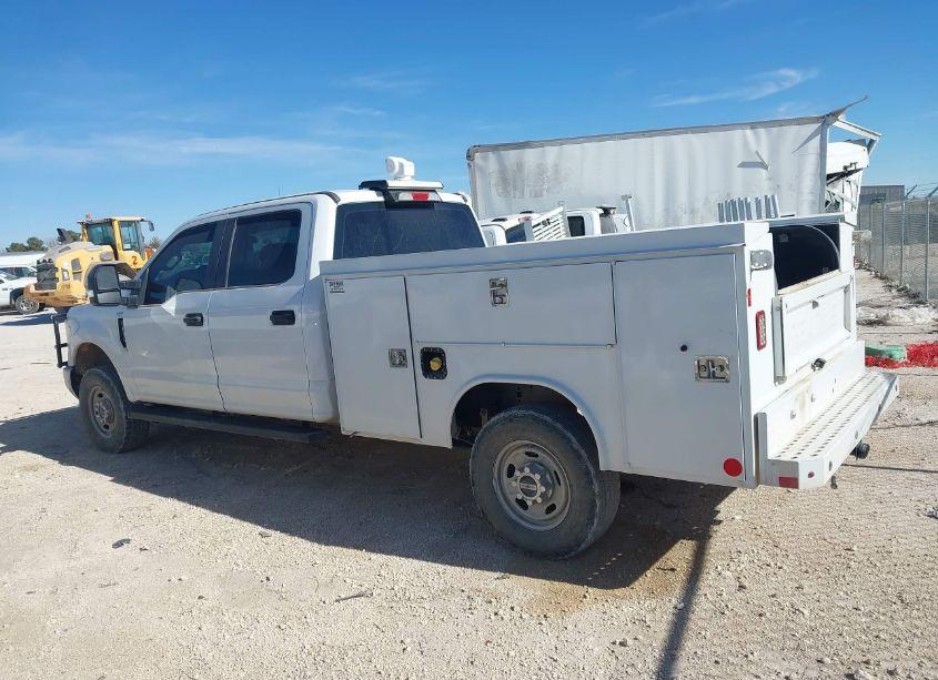 Photo 14 of 2017 Ford F-250 XL (VIN 1FT7W2B61HEE97827)