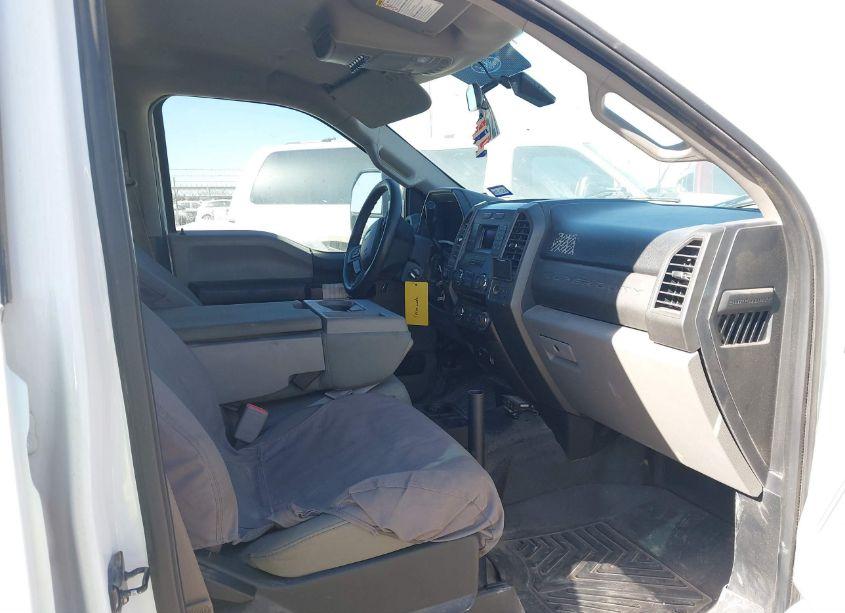 Photo 5 of 2017 Ford F-250 XL (VIN 1FT7W2B61HEE97827)