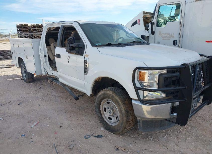 2022 Ford F-250 XL (VIN 1FT7W2B61NED14924) main photo