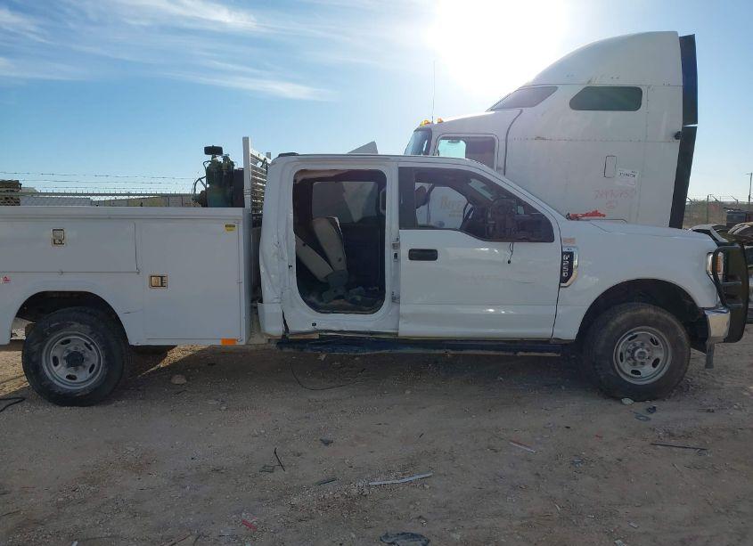 Photo 13 of 2022 Ford F-250 XL (VIN 1FT7W2B61NED14924)