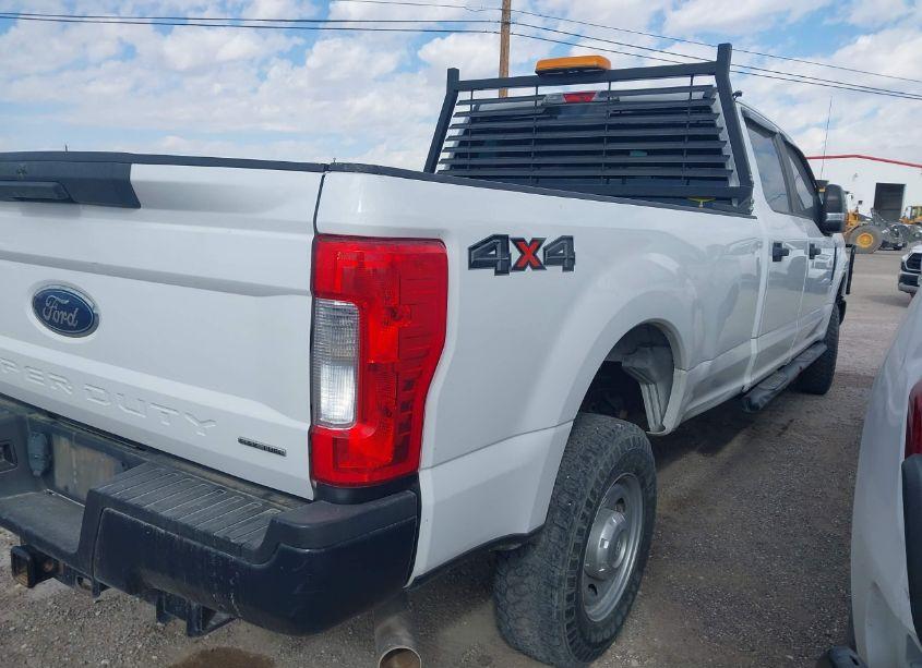 Photo 4 of 2017 Ford F-250 XL (VIN 1FT7W2B62HED59004)