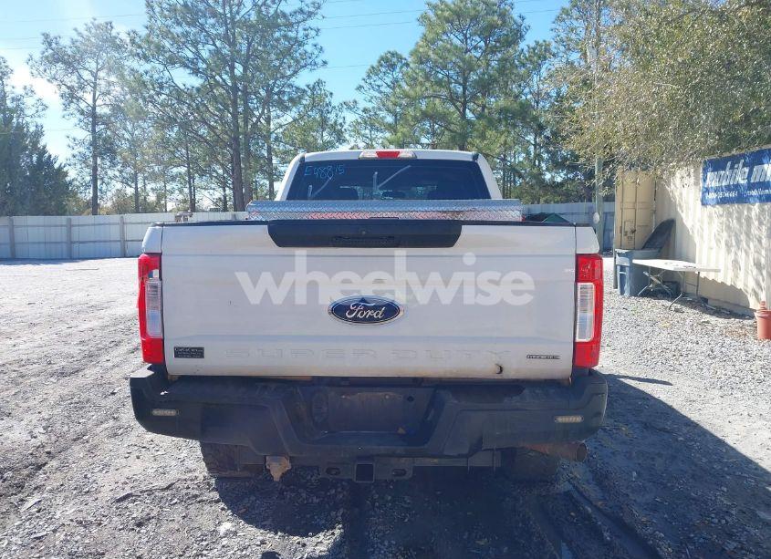 Photo 16 of 2017 Ford F-250 XL (VIN 1FT7W2B62HEE48815)