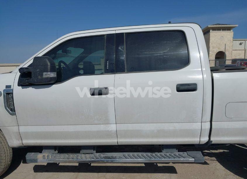 Photo 14 of 2019 Ford F-250 XLT (VIN 1FT7W2B62KEE73513)