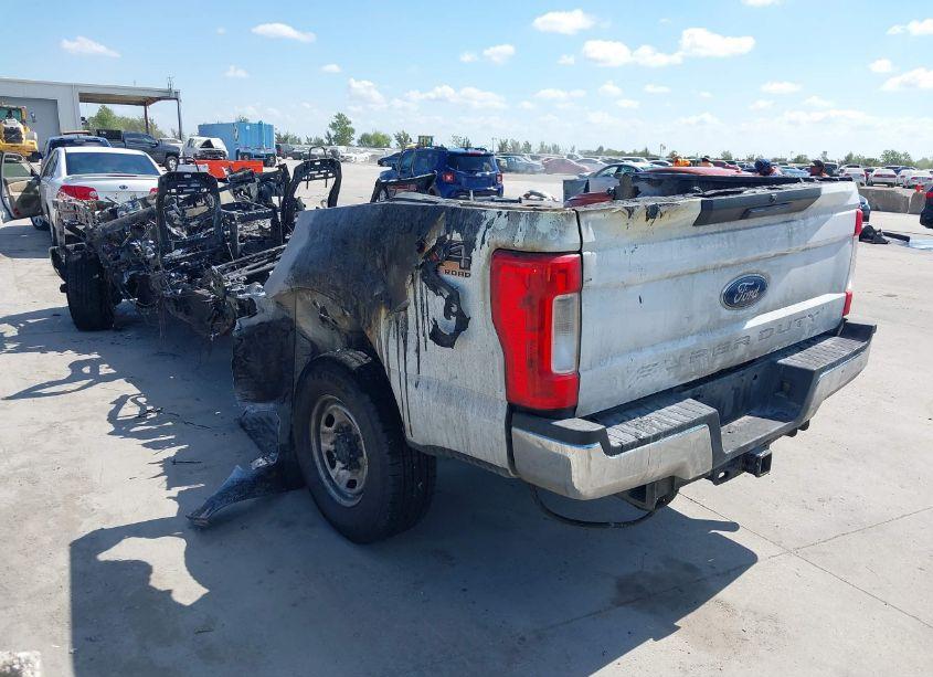 Photo 3 of 2019 Ford F-250 XL (VIN 1FT7W2B62KEE96371)