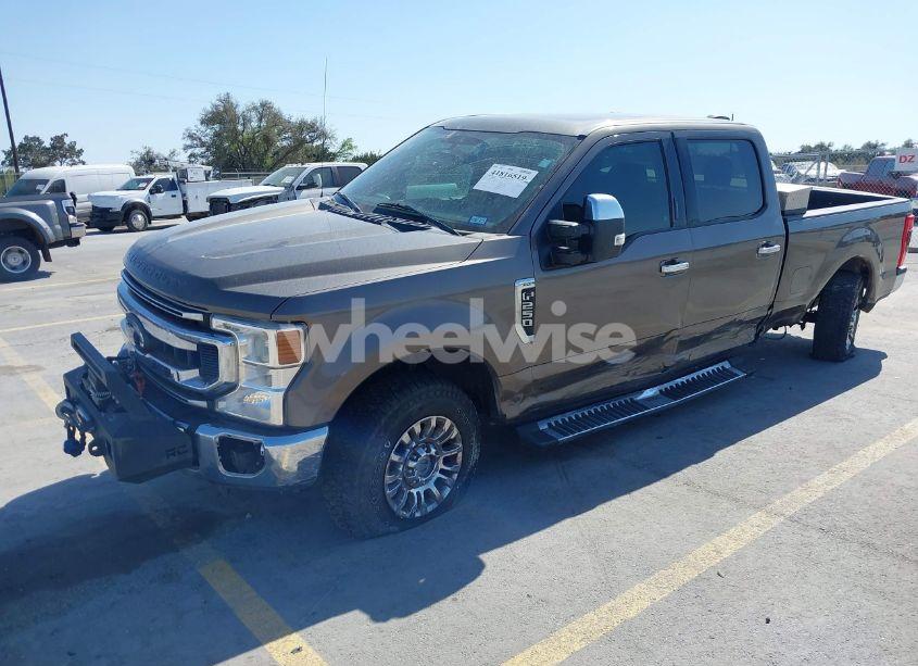 Photo 2 of 2020 Ford F-250 XLT (VIN 1FT7W2B62LEE05827)