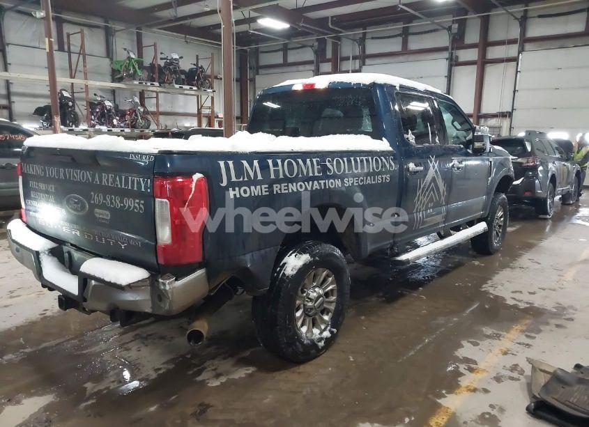 Photo 4 of 2017 Ford F-250 XLT (VIN 1FT7W2B63HEF10061)