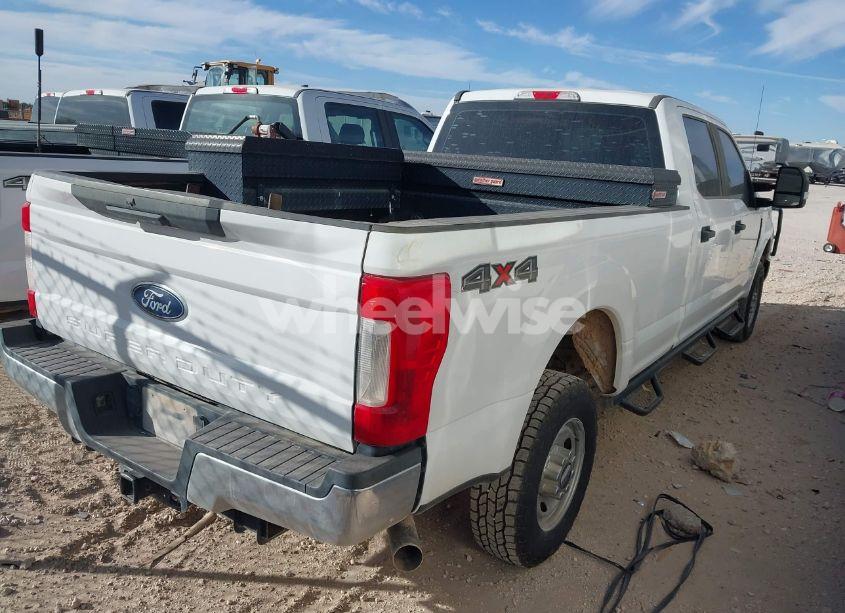 Photo 4 of 2018 Ford F-250 XL (VIN 1FT7W2B63JEC57006)