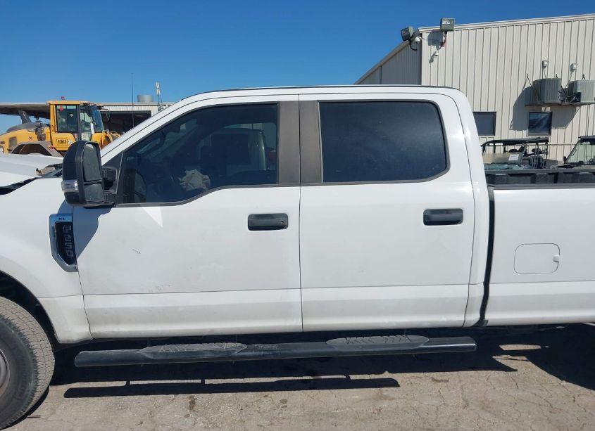 Photo 15 of 2019 Ford F-250 XL (VIN 1FT7W2B63KEC61980)
