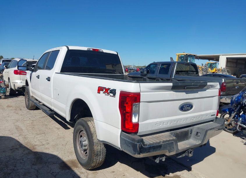 Photo 3 of 2019 Ford F-250 XL (VIN 1FT7W2B63KEC61980)