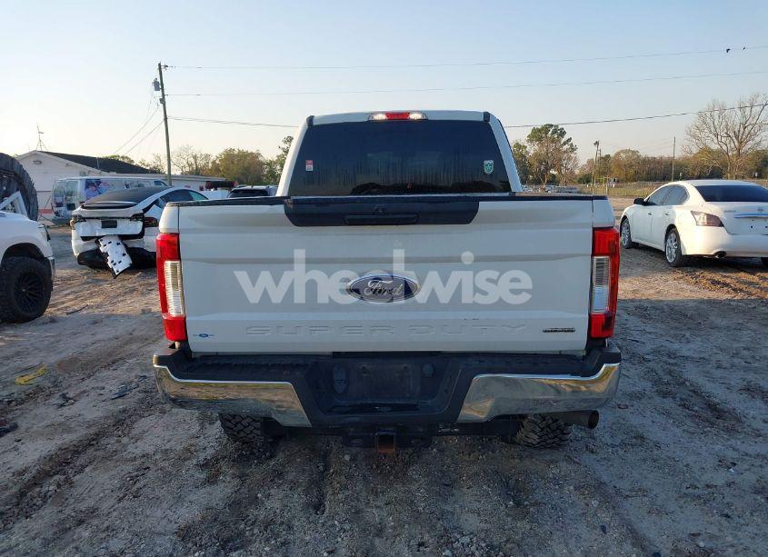 Photo 16 of 2019 Ford F-250 XLT (VIN 1FT7W2B63KEE34610)