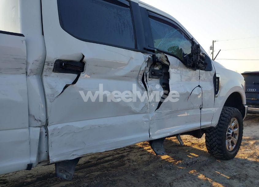 Photo 20 of 2019 Ford F-250 XLT (VIN 1FT7W2B63KEE34610)