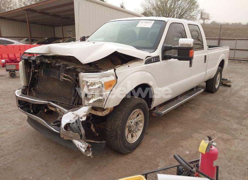 Photo 2 of 2011 Ford F-250 XL (VIN 1FT7W2B64BEB04331)
