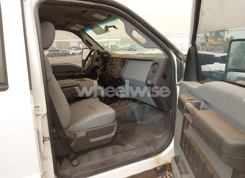 Photo 5 of 2011 Ford F-250 XL (VIN 1FT7W2B64BEB04331)