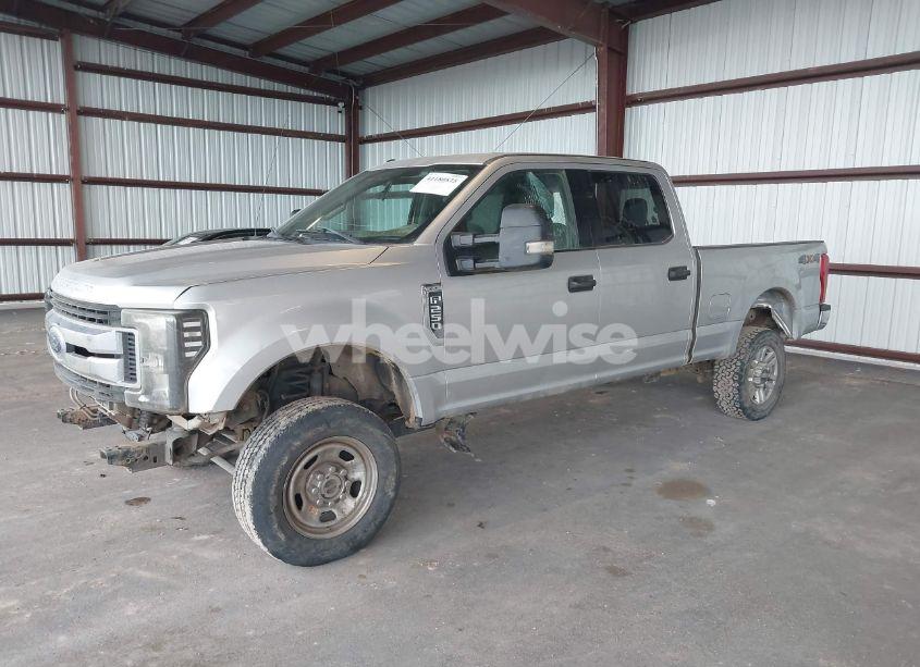 Photo 2 of 2017 Ford F-250 XLT (VIN 1FT7W2B64HED52264)