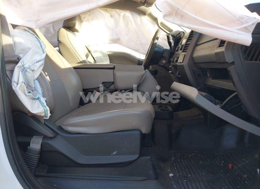 Photo 5 of 2018 Ford F-250 XL (VIN 1FT7W2B64JEC62375)