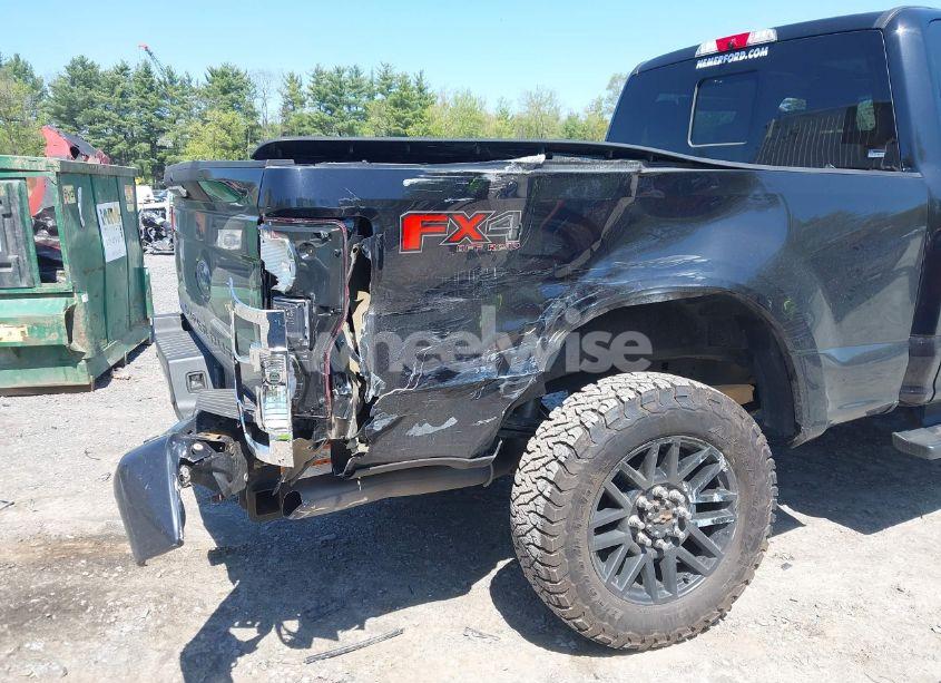 Photo 6 of 2019 Ford F-250 LARIAT (VIN 1FT7W2B64KEG62759)