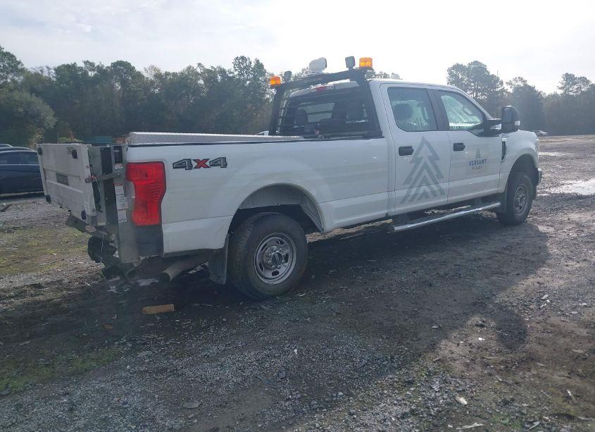 Photo 4 of 2022 Ford F-250 XL (VIN 1FT7W2B64NED37324)