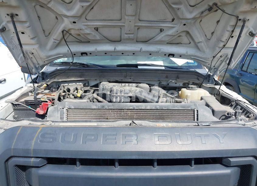 Photo 10 of 2015 Ford F-250 XL (VIN 1FT7W2B65FEB51583)