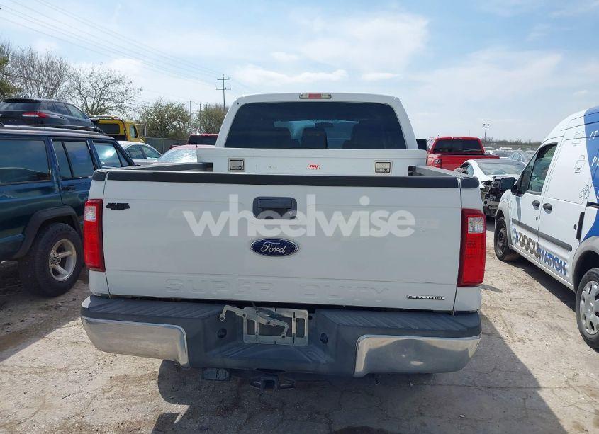 Photo 16 of 2015 Ford F-250 XL (VIN 1FT7W2B65FEB51583)