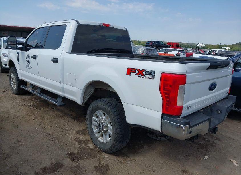 Photo 3 of 2017 Ford F-250 XLT (VIN 1FT7W2B65HED50202)
