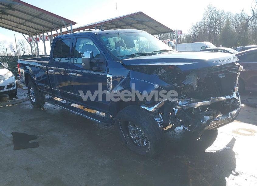 2018 Ford F-250 XLT (VIN 1FT7W2B65JEB80445) main photo