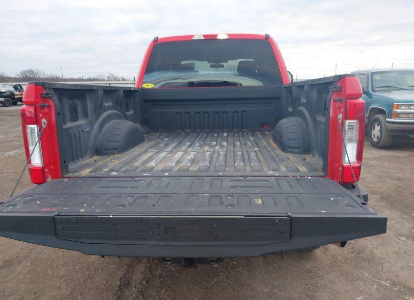 Photo 16 of 2019 Ford F-250 XLT (VIN 1FT7W2B65KEF59219)