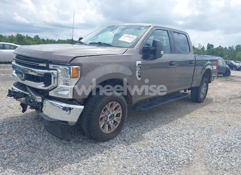 Photo 2 of 2022 Ford F-250 XLT (VIN 1FT7W2B65NEG36112)